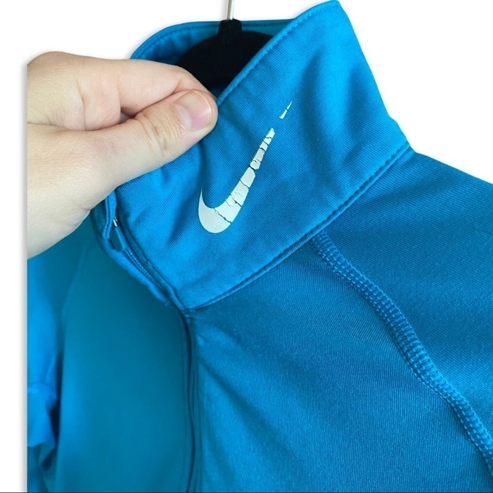 {Nike} half zip long sleeve therma-fit - Picture 4 of 4